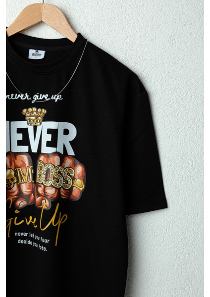 Erkek Never Give Up Oversize Baskılı Pamuklu Bisiklet Yaka Kısa Kollu T-Shirt modelleri