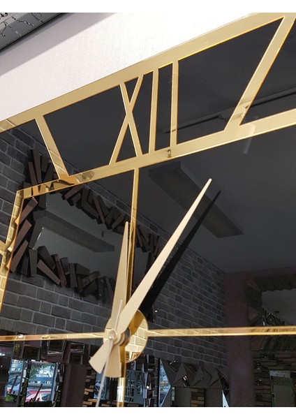 Golden Quare Black Model Altın Siyah Renk 60 Cm x 60 Cm Dekoratif Aynalı Duvar Saati