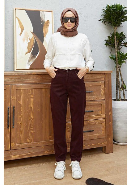Bordo Yüksek Belli Dar Paça Pantolon Kadın Denim Kumaş Özellikli Şık Tasarım
