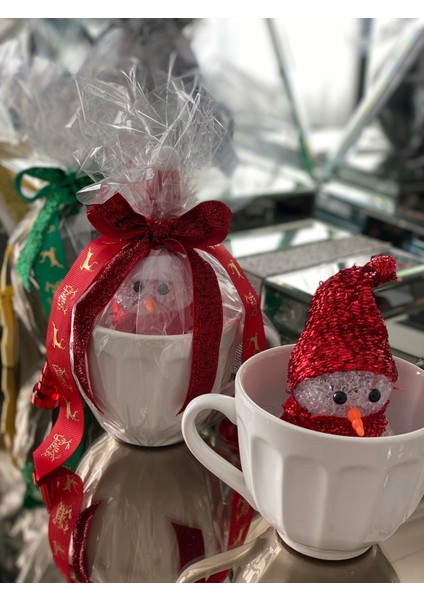 Yeni Yıl Yılbaşı Hediye Seti Işıklı Kardan Adam Dekorasyon Süs Büyük Porselen Kupa Fincan Kase Beyaz fırsatları