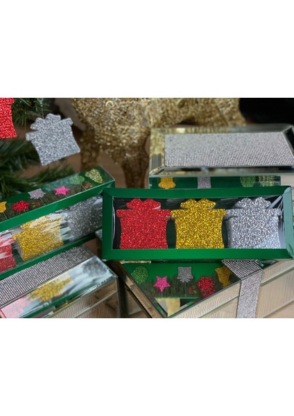 Yeni Yıl Yılbaşı Hediye Paket 12 Li Simli Parlak Çam Ağacı Süs Strafor Set Kutulu Gold Gümüş Kırmızı