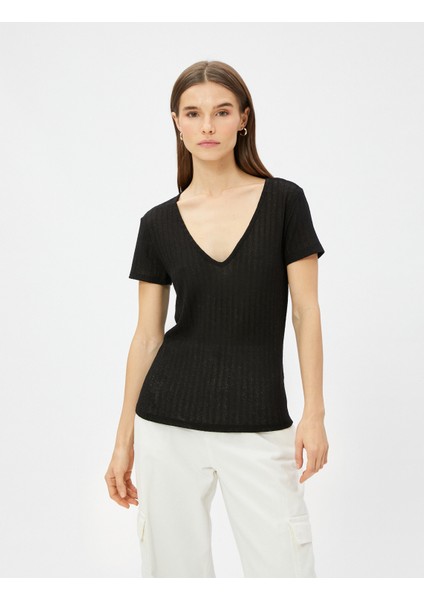 V Yaka Tişört Slim Fit modelleri