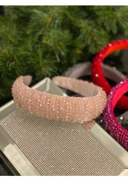 Yılbaşı Özel Gün Lüks Kristal Taş Kaplamalı Bombeli Tacı Taşlı Taç Hediye Kutulu Kına Nişan Pembe modelleri