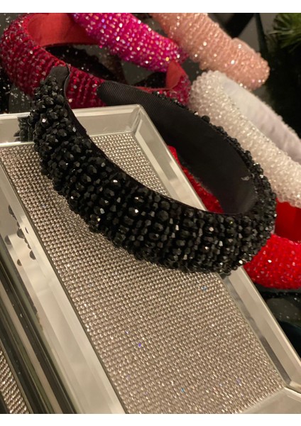 Yılbaşı Özel Gün Lüks Kristal Taş Kaplamalı Kadın Tacı Taşlı Taç Hediye Kutulu Kına Nişan Siyah fırsatları