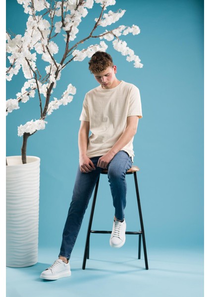 Slimfit Pamuklu Bisiklet Yaka Likralı Kısa Kol Erkek Triko Yazlık T-Shirt