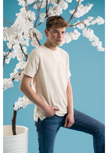 Slimfit Pamuklu Bisiklet Yaka Likralı Kısa Kol Erkek Triko Yazlık T-Shirt fiyatları