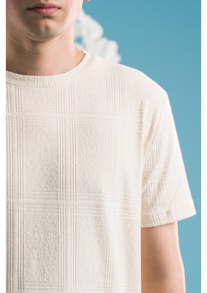 Slimfit Pamuklu Bisiklet Yaka Likralı Kısa Kol Erkek Triko Yazlık T-Shirt indirimleri