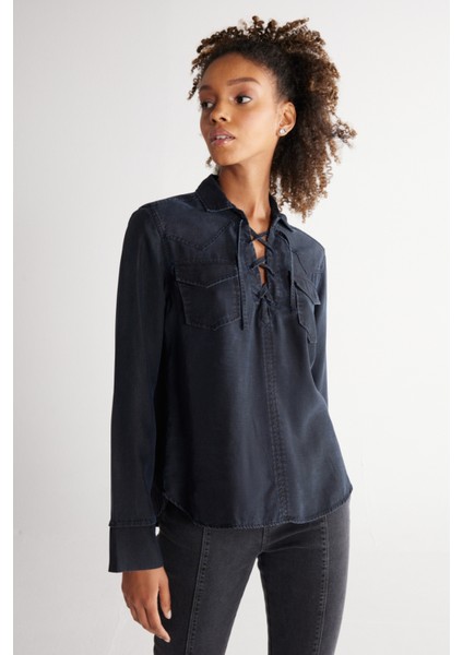 Wrangler Regular Fit Normal Kesim Yakası Bağcıklı Siyah Jean Kot Gömlek