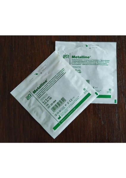 Lohmann & Rauscher Metalline Trakeostomi Kanül Pedi 8 x 9 cm 25 Adet