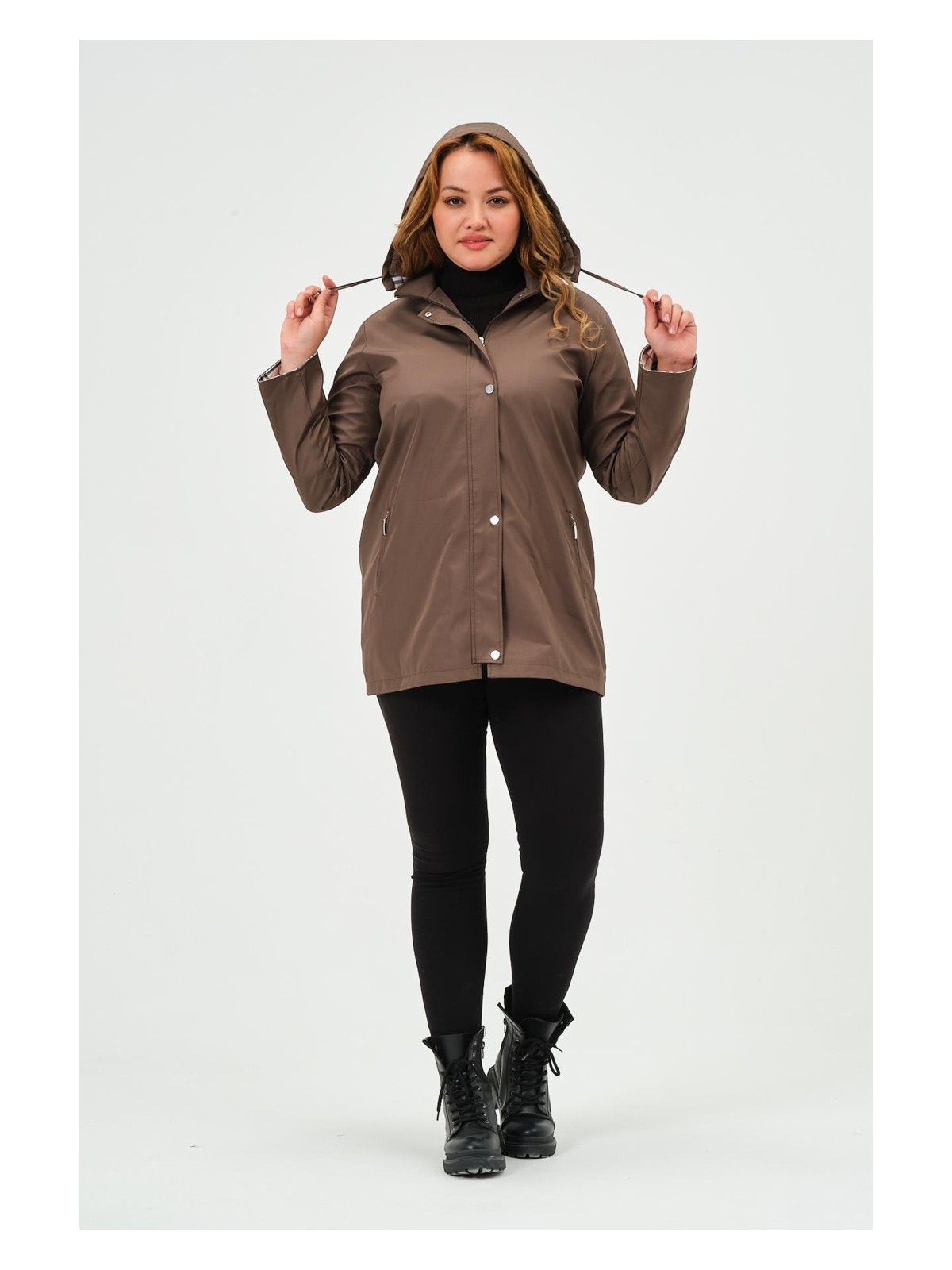 Glr & Gym Arden Kadın Büyük Beden Kapüşonlu Fermuar Kapamalı Cepli Kısa Trençkot