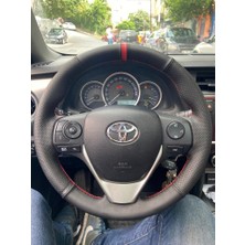 İskender Oto Aksesuar Direksiyon kılıfı Corolla -Auris 2015 uyumlu kırmızı şeritli kırmızı dikişli