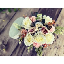 Z&B Flowers Sevgiliye hediye Silindir Kutuda Kelebekli Çiçek sevgiliye Hediye doğum Günü anneye hediye Çiçek