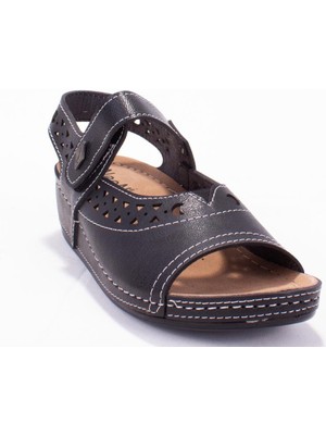 Dagoster DZA37-1818 Siyah Günlük Ortopedik Kadınsandalet