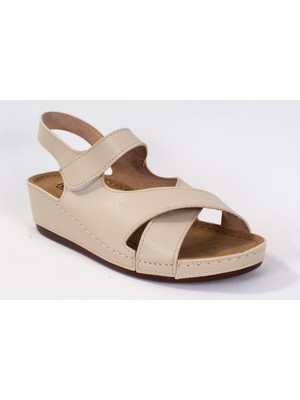 Dagoster DZA37-1810 Bej Günlük Ortopedik Kadın Sandalet