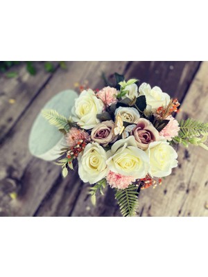 Z&B Flowers Sevgiliye hediye Silindir Kutuda Kelebekli Çiçek sevgiliye Hediye doğum Günü anneye hediye Çiçek