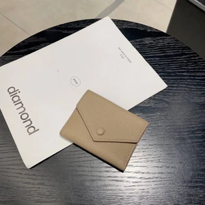 Kadın Cüzdanı Kısa Bölüm Hakiki Deri Zarif High-End Bozuk Para Cüzdanı Kadın Moda Cüzdan Üç Katlı Cüzdan Ince (Yurt Dışından)