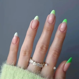 Sybelle Kozmetik 24 Adet Yeşil Uçlu Takma Tırnak