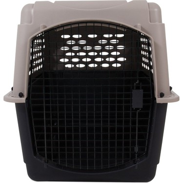 Petmate plastic outlet kennel