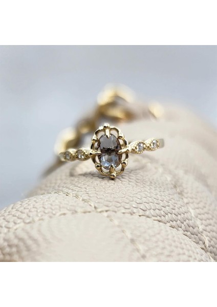 Gümüş Yüzük - 0.60Karat Zultanit Taşlı Gelin Başı Modern Tektaş 925 Ayar Evlilik Teklifi Gümüş Yüzük