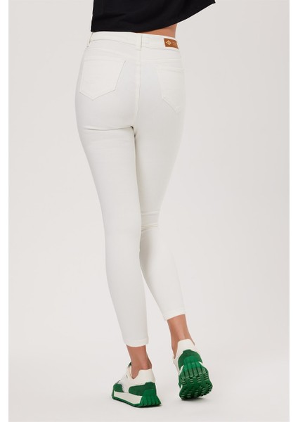 Jaycee Kadın Jean Pantolon White Jean fırsatları