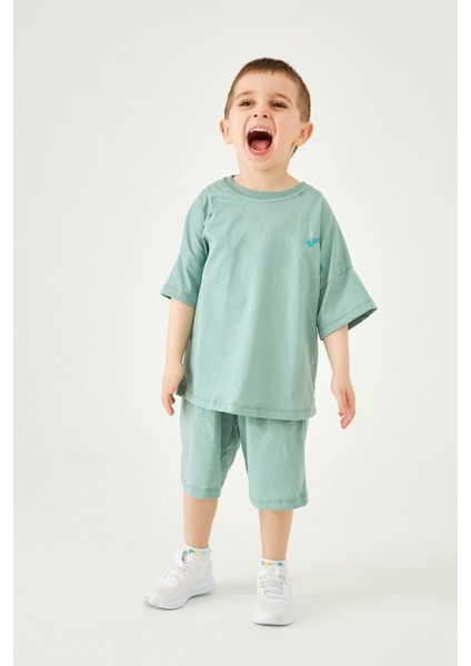 Bisiklet Yaka Düşük Omuz Basic Nakışlı Şortlu Unisex Çocuk Ikili Takım Yeşil