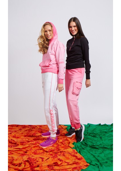 Stone, Organik Pamuktan, Kolu Baskılı, Pigment Parca Boyalı, Kanguru Cepli, Pembe Sweat