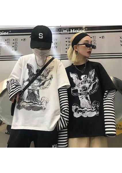 Angel With A Banderole Baskılı Fake Sleeves Siyah T-Shirt fiyatları