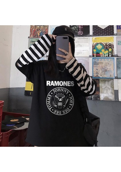 Ramones Logo Baskılı Fake Sleeves Unisex Siyah T-Shirt