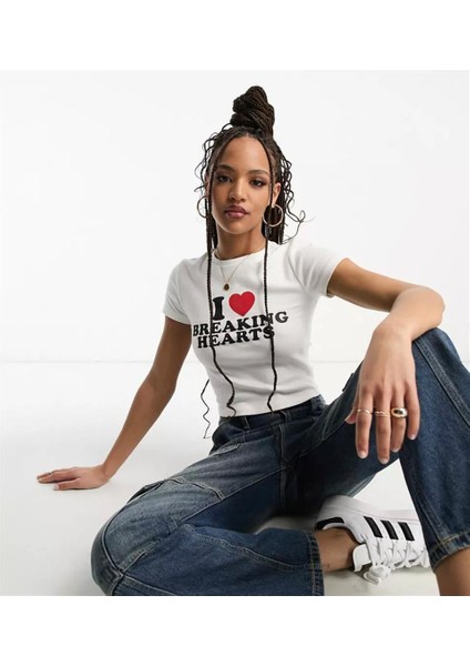 I Love Breaking Hearts Baskılı Beyaz Crop modelleri