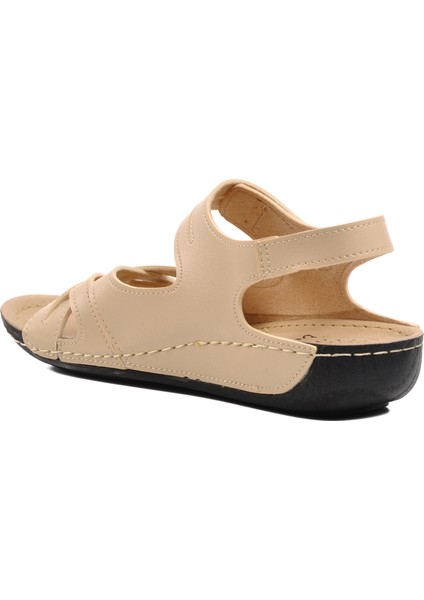 16.035 Kadın Bej Sandalet fırsatları