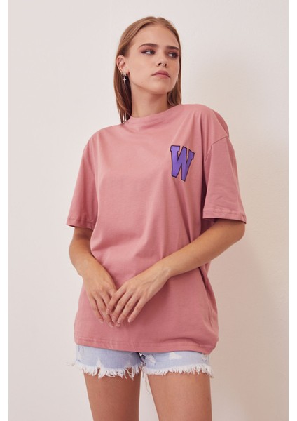 W Baskılı T-Shirt-Gül Kurusu