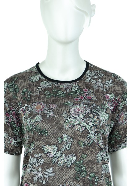 Kadın Gül Desenli Yuvarlak Yaka Kısa Kollu Tam Kalıp Normal Kesim Likralı Turlu Viskon Penye Kumaş Anne Bluz indirimleri