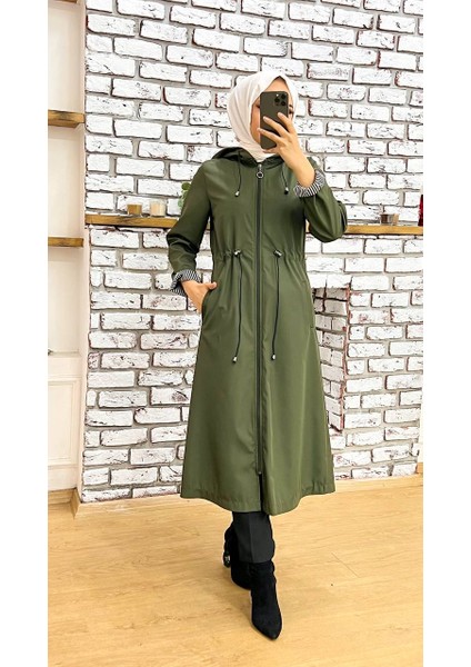 Haki Içi Çizgili ve Kendinden Astarlı Su Geçirmez Kadın Trençkot indirimleri