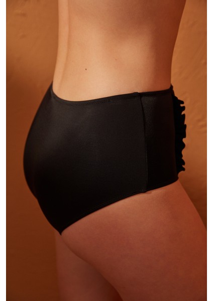 Basic Yüksek Bel Fırfırlı Siyah Bikini Altı