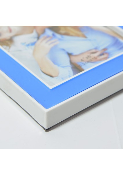 4 Fotoğraflı Renkli Kare Çerçeve modelleri