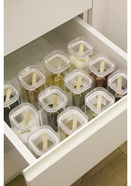 HOME 12'li 250 ml Vakum Kapaklı Kaşıklı Mika Akrilik Baharatlık Saklama Kabı Şeffaf Etiket Hediyeli Kavanoz modelleri