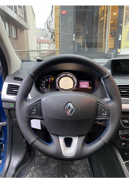 Renault Fluence HIZ SABİTLEMELİ hız sabitleme yoksa lütfen bize ulaşınız -Megane 3-Scenic uyumlu karbon noktalı desen mavi dikişli direksiyon kılıfı
