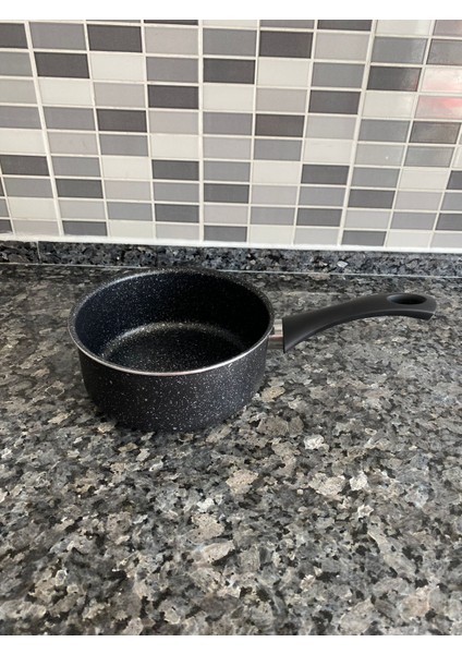 Siyah Granit Sosluk (Sütlük) Tava 18 cm