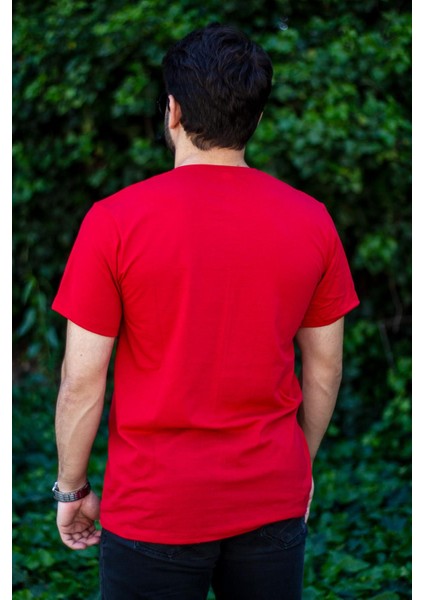 Erkek Kırmızı El Yazısı Imza Baskı Kısa Kollu Bisiklet Yaka Erkek T-Shirt 22ETSHEYAZ indirimleri