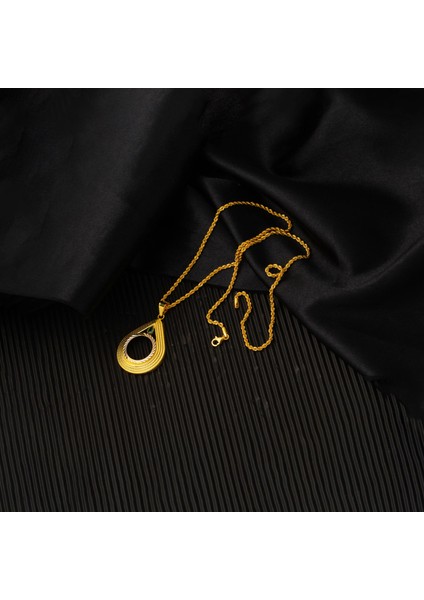 Damla 14 Ayar Çeyrek Altın Çerçeveli Kolye