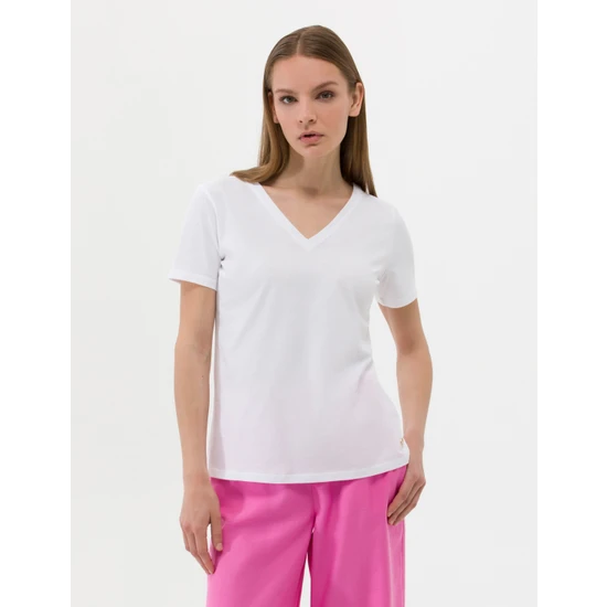 Pierre Cardin Kadın Beyaz Comfort Fit T-Shirt 50269329-VR013