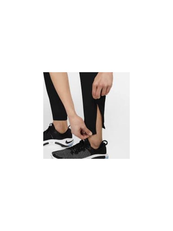 nike phenom essential