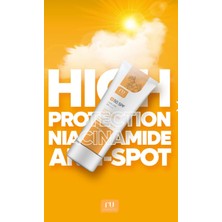RU Cosmetic 50SPF Leke Karşıtı Nemlendiricili Yüksek Korumalı Nıacınamıde Tüm Ciltler İçin Güneş Kremi 100 ml RU8946
