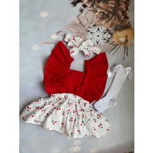 Mini Kids & Baby Kız Bebek Kiraz Desenli Salopet Beyaz Fiyonklu Çorap Set