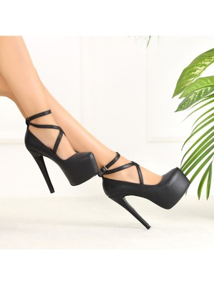 Stella Pendenza Çapraz Bantlı 16 cm Platform Topuklu Kadın Ayakkabı
