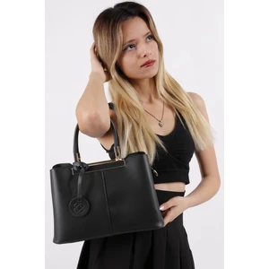 E56 Kadın Metal Kulplu Klasik Çanta