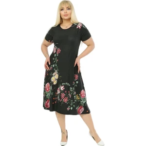 Butik Siyah Pembe Çiçekli Kısa Kollu Büyük Beden Midi Elbise
