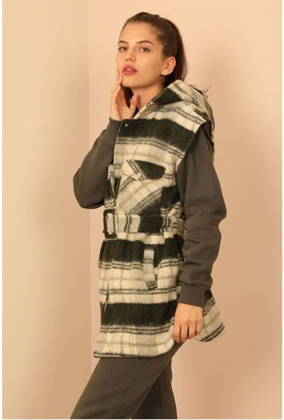 Aradım Taradım Keçe Kumaş Kapüşonlu Rahat Kalıp Oduncu Kadın Yelek-Haki