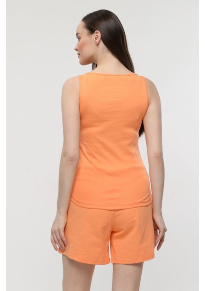 Kadın U Yaka Sıfır Kol Regular Fit Basic Geniş Askılı Tişört Oranj modelleri