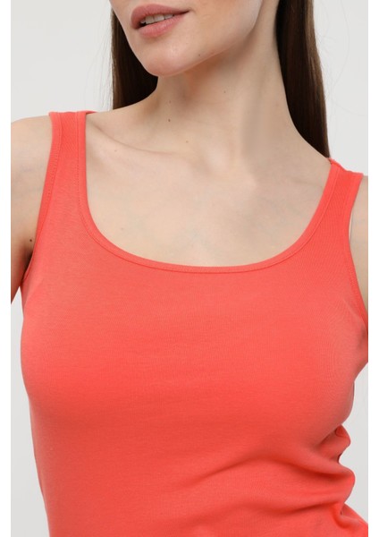 Kadın U Yaka Sıfır Kol Regular Fit Basic Geniş Askılı Tişört Nar Çiçeği modelleri